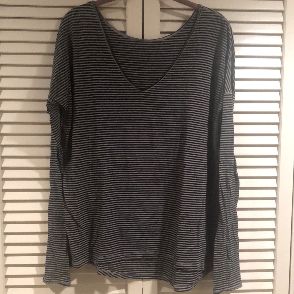 Lululemon Flip Your Dog Long Sleeve Black/Heathered Gray Striped Size 8